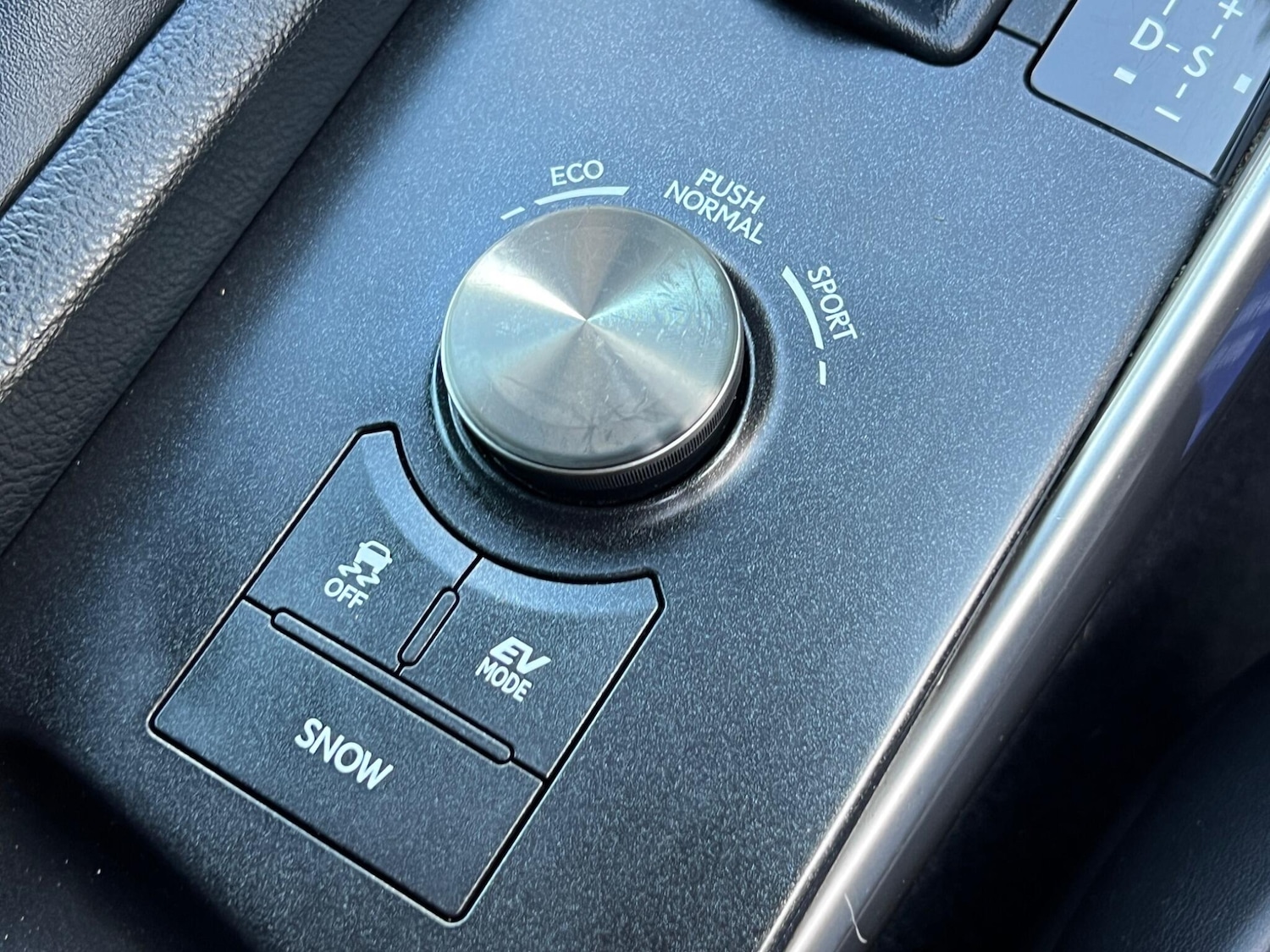 Used Lexus IS 2015 for sale - 78058625: Photo 32