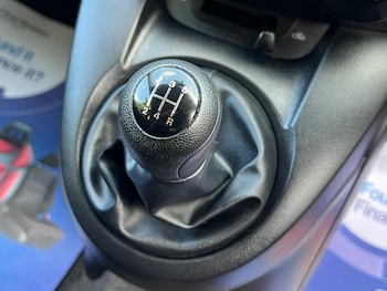 Used Mazda Mazda2 2012 for sale - 79224877: Photo