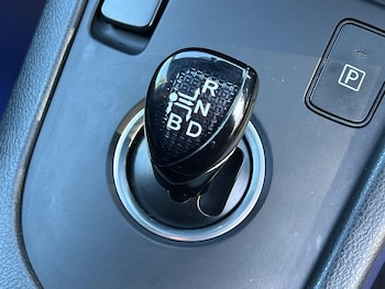 Used Toyota Auris 2018 for sale - 78384653: Photo