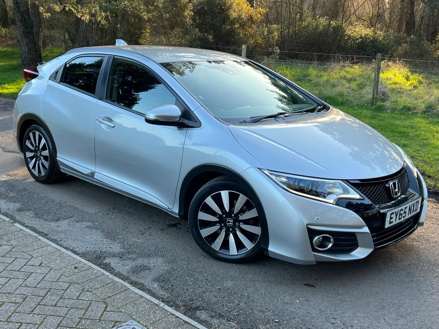 Used Honda Civic 2015 for sale - 77722526: Photo 17