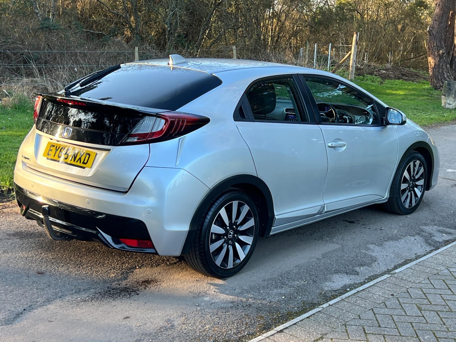 Used Honda Civic 2015 for sale - 77722526: Photo 5