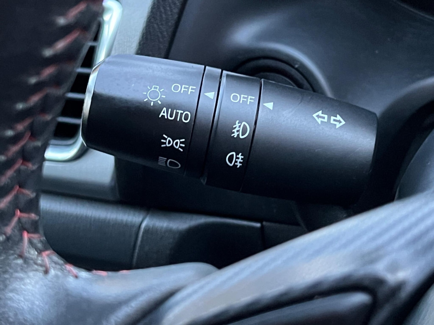 Used Mazda Mazda3 2015 for sale - 76953935: Photo 35