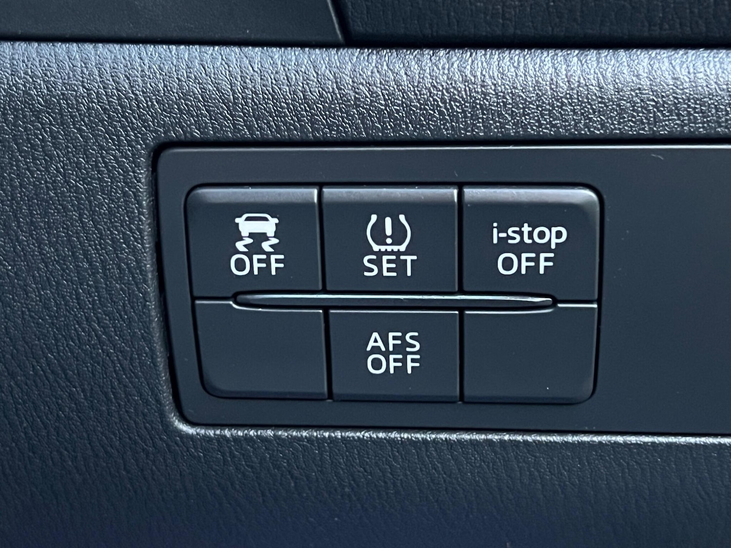 Used Mazda Mazda3 2015 for sale - 76953935: Photo 38