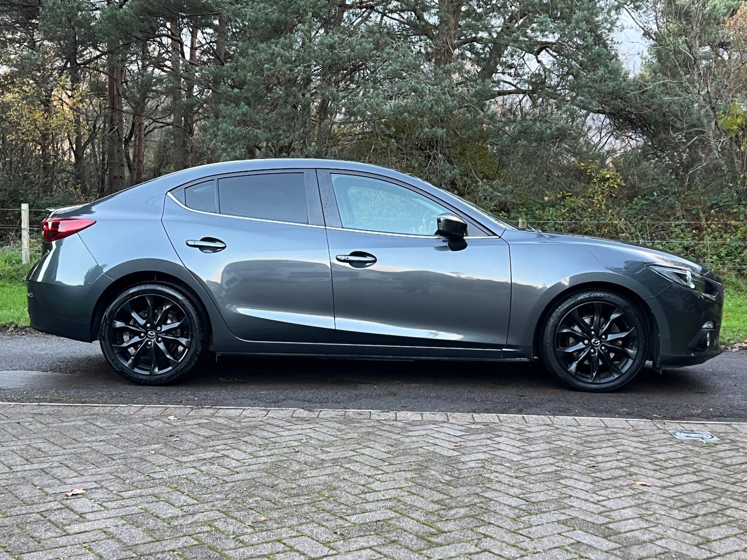 Used Mazda Mazda3 2015 for sale - 76953935: Photo 6