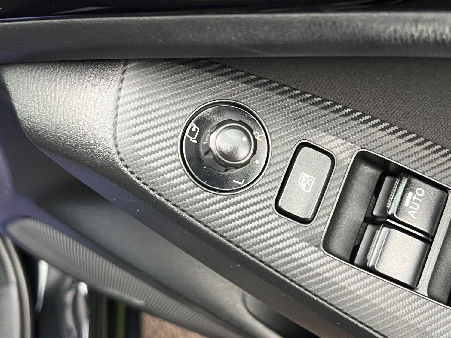 Used Mazda Mazda3 2015 for sale - 77574859: Photo 45