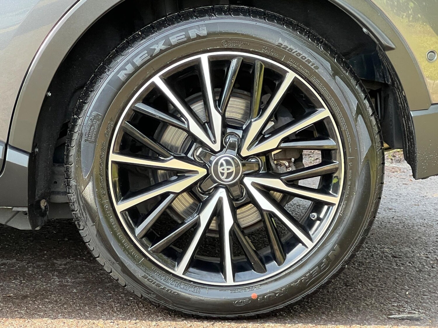 Used Toyota C-HR 2019 for sale - 77427672: Photo 8