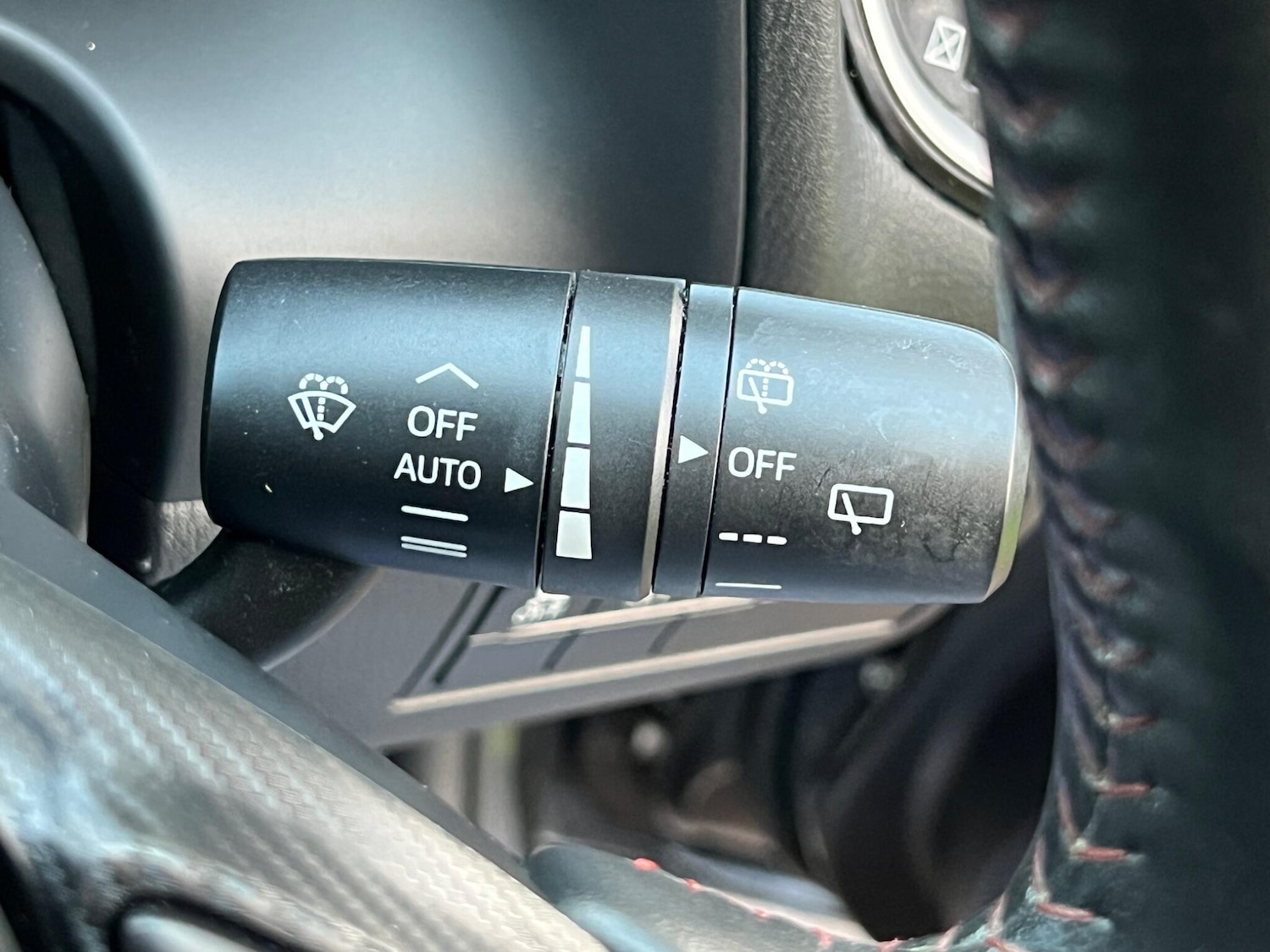 Used Mazda Mazda3 for sale - 77016450: Photo 32