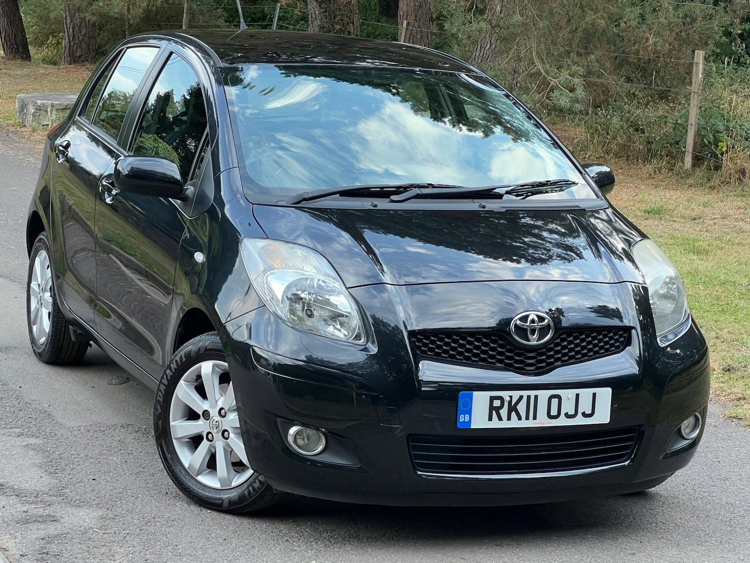 Used Toyota Yaris 2011 for sale - 76953948: Photo 14