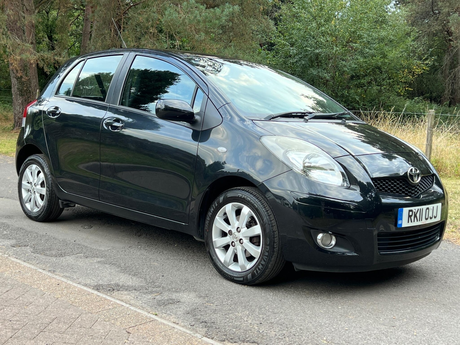 Used Toyota Yaris 2011 for sale - 76953948: Photo 18