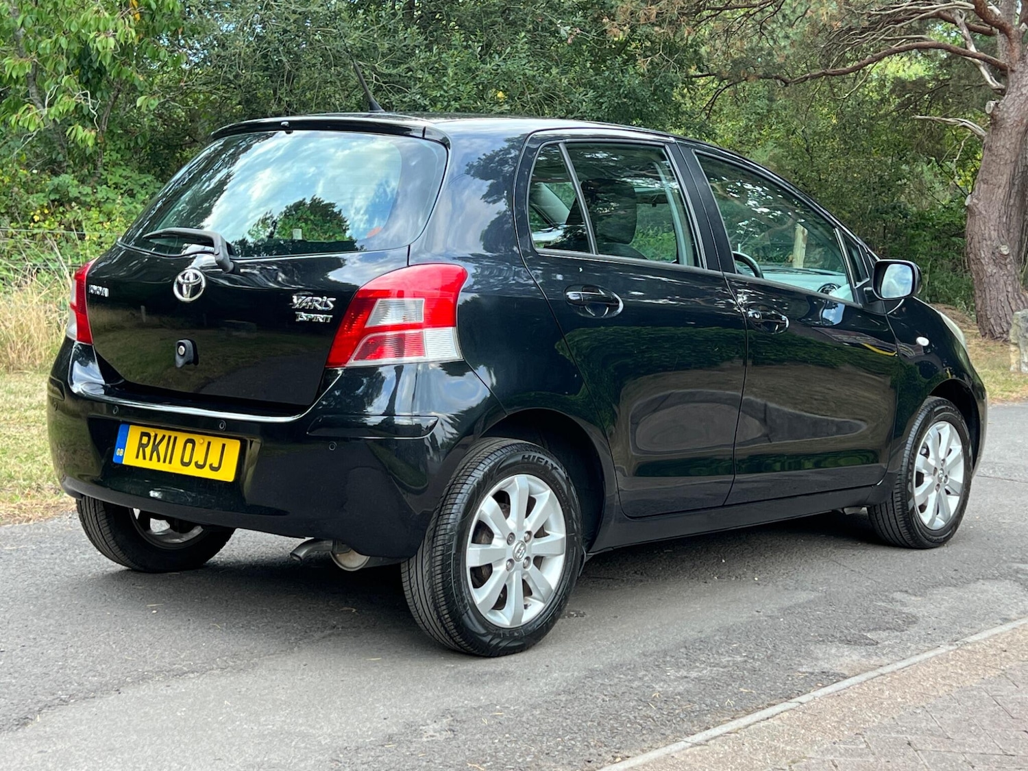 Used Toyota Yaris 2011 for sale - 76953948: Photo 21