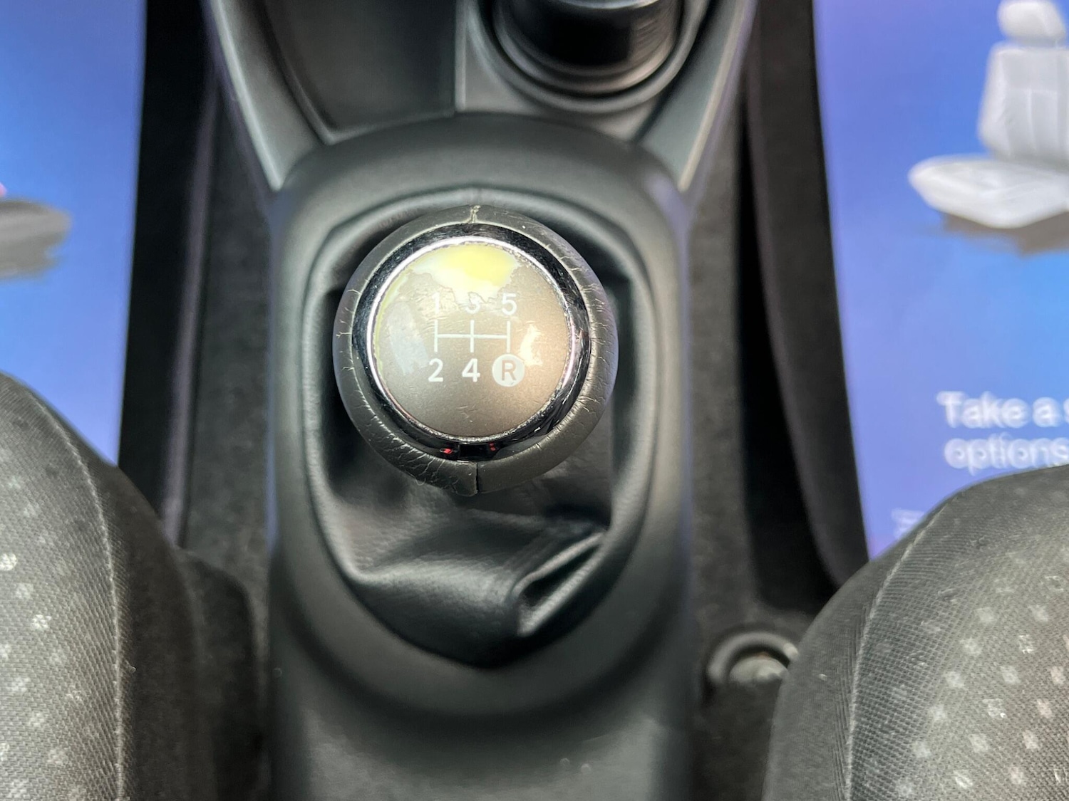 Used Toyota Yaris 2011 for sale - 76953948: Photo 26