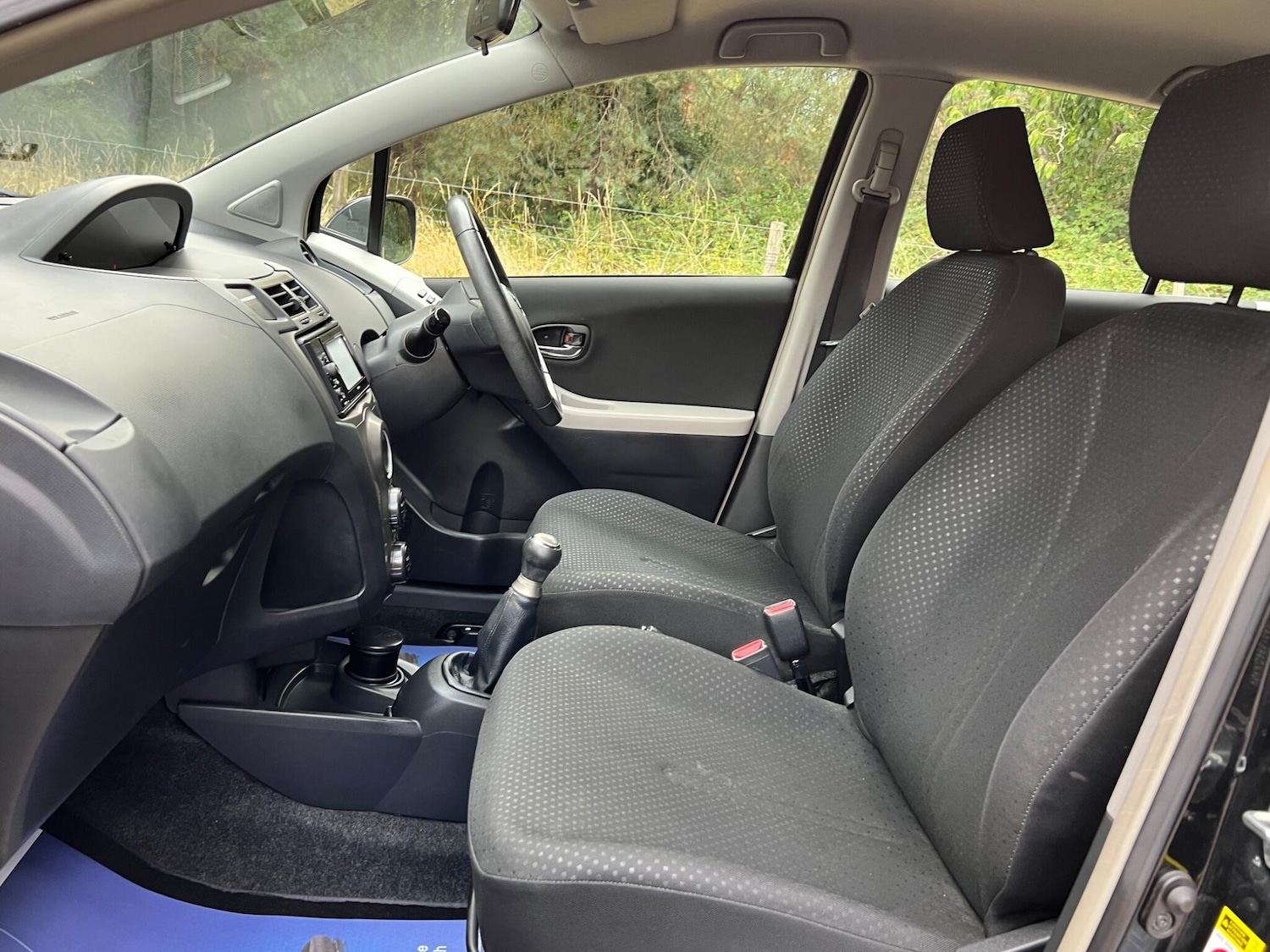 Used Toyota Yaris 2011 for sale - 76953948: Photo 39