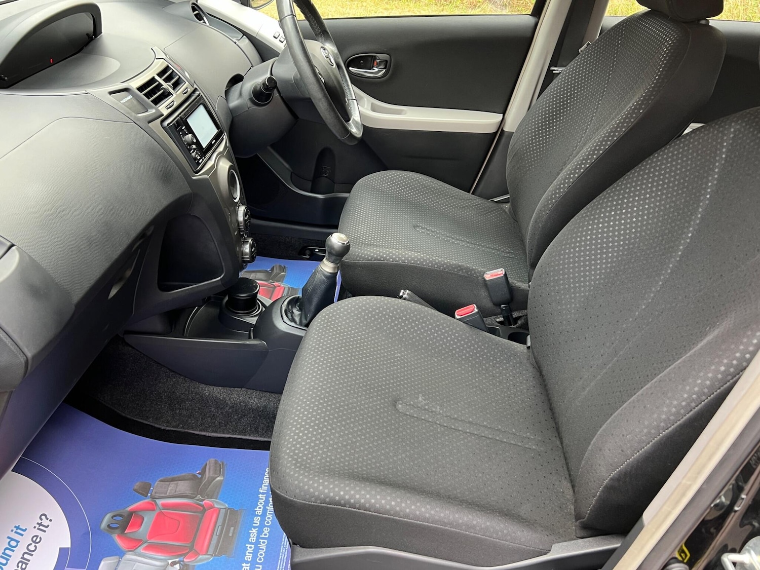 Used Toyota Yaris 2011 for sale - 76953948: Photo 42