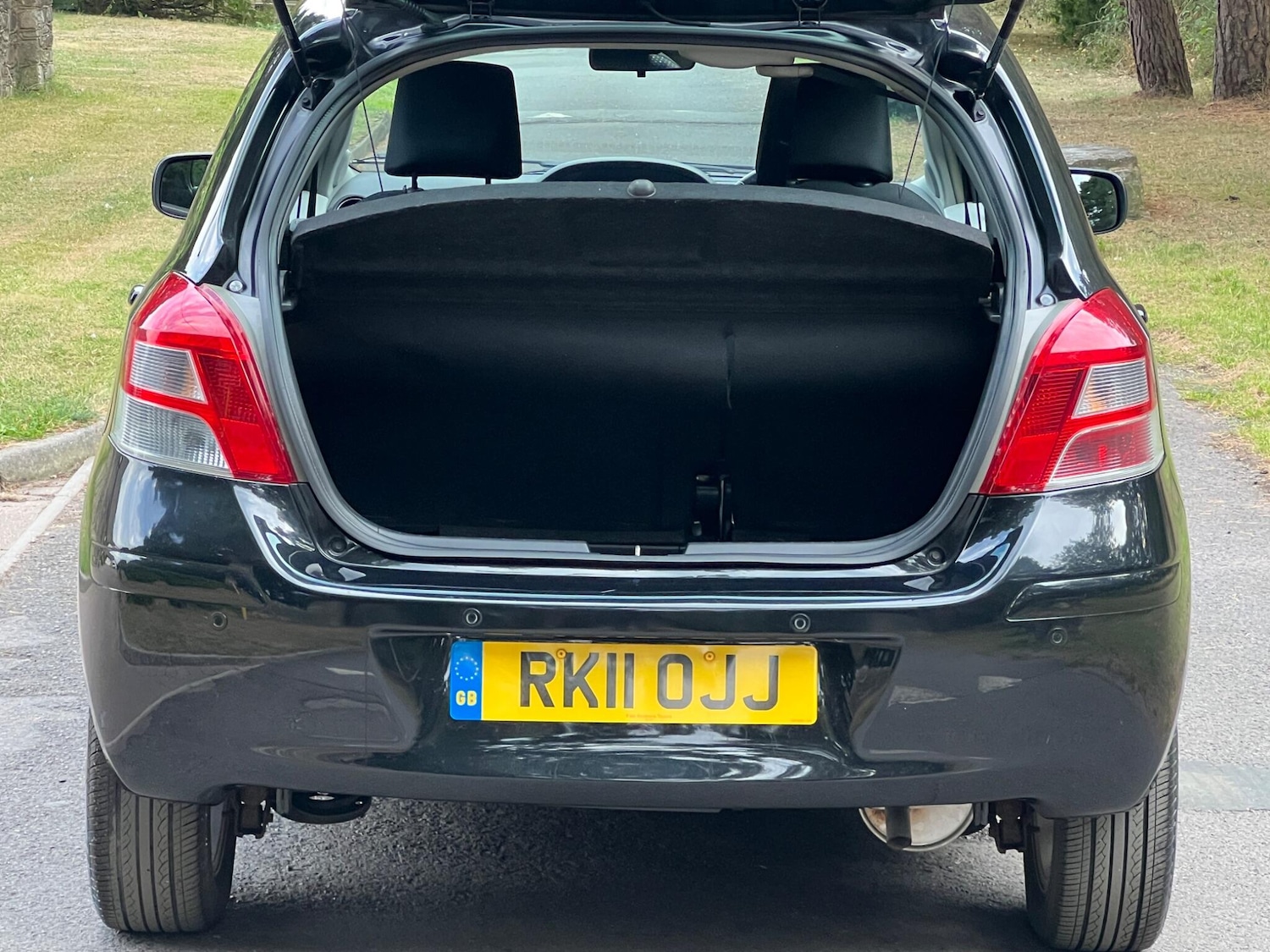 Used Toyota Yaris 2011 for sale - 76953948: Photo 51