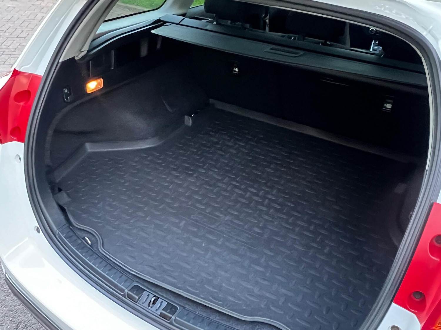 Used Toyota Auris 2014 for sale - 77427684: Photo 53