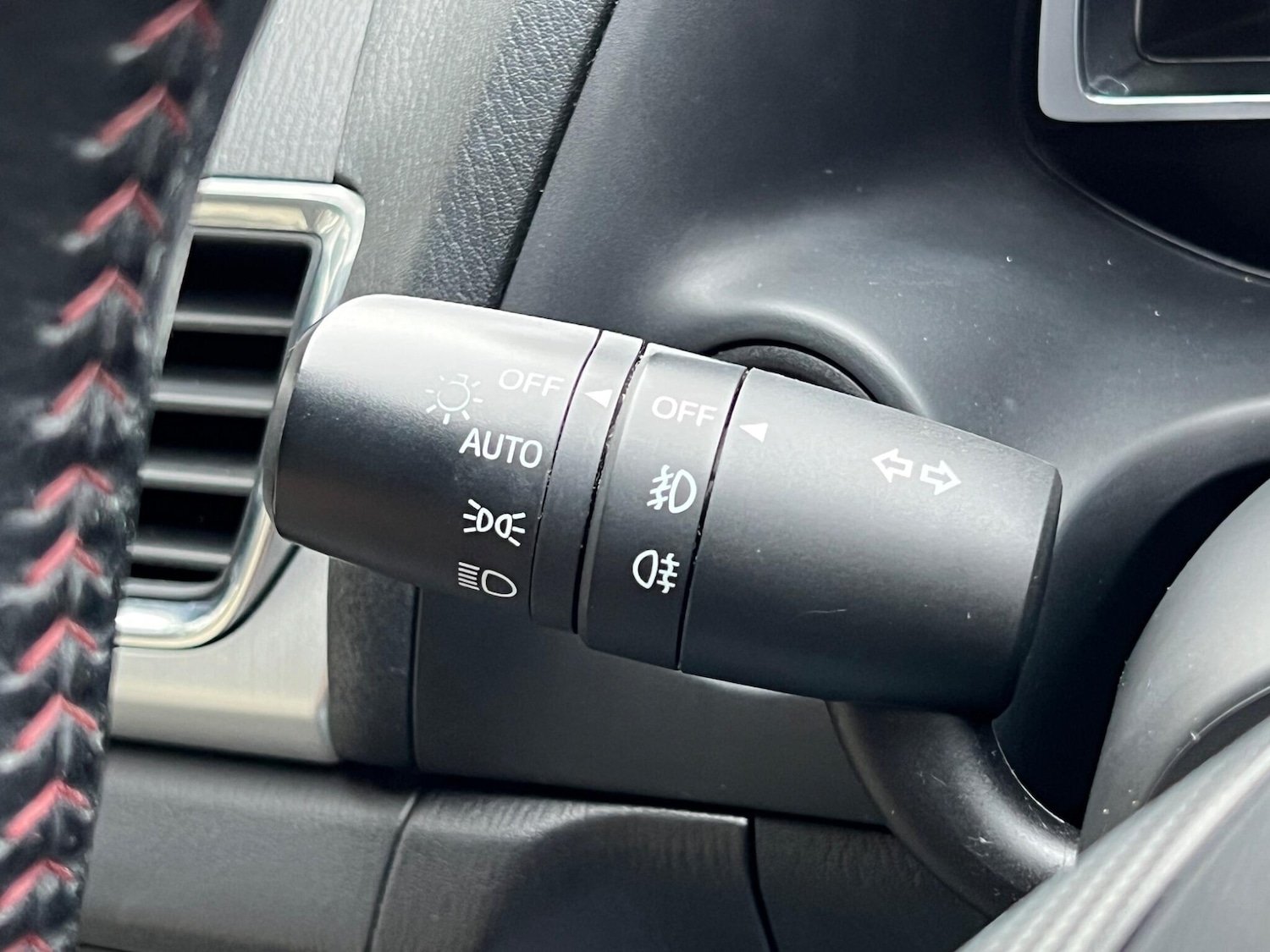 Used Mazda Mazda3 2013 for sale - 77440456: Photo 24