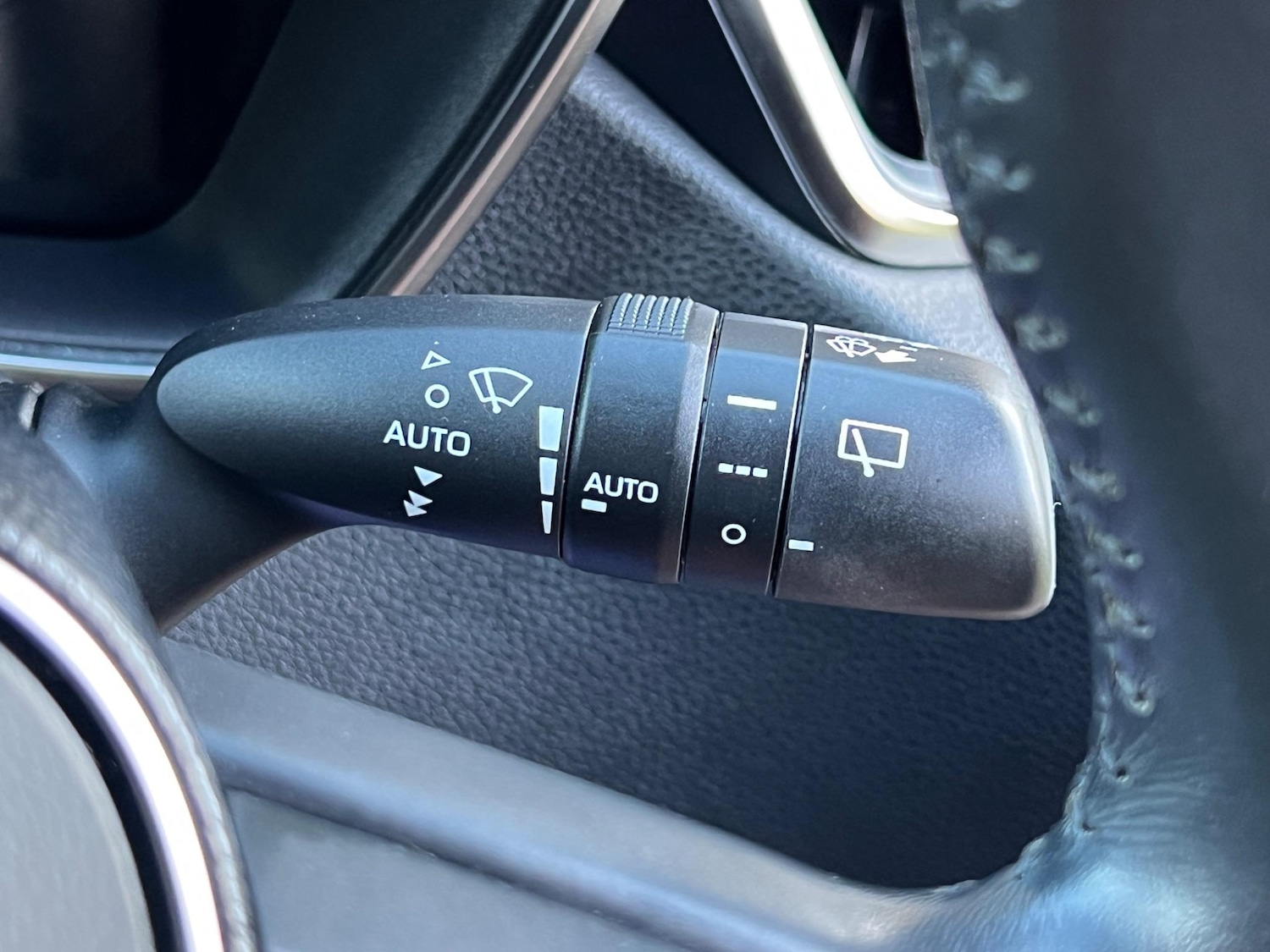 Used Toyota Corolla 2020 for sale - 76953941: Photo 35