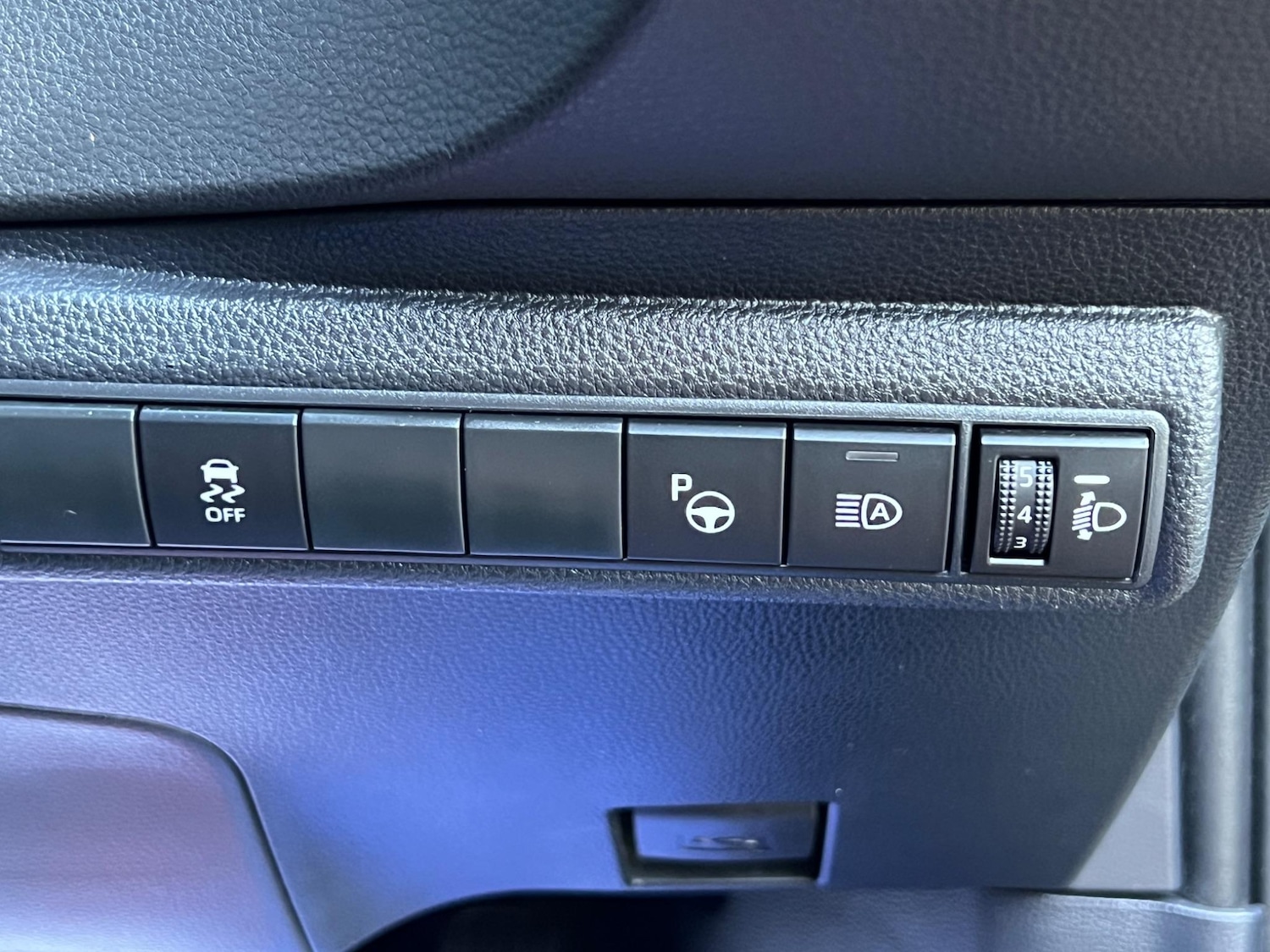 Used Toyota Corolla 2020 for sale - 76953941: Photo 39