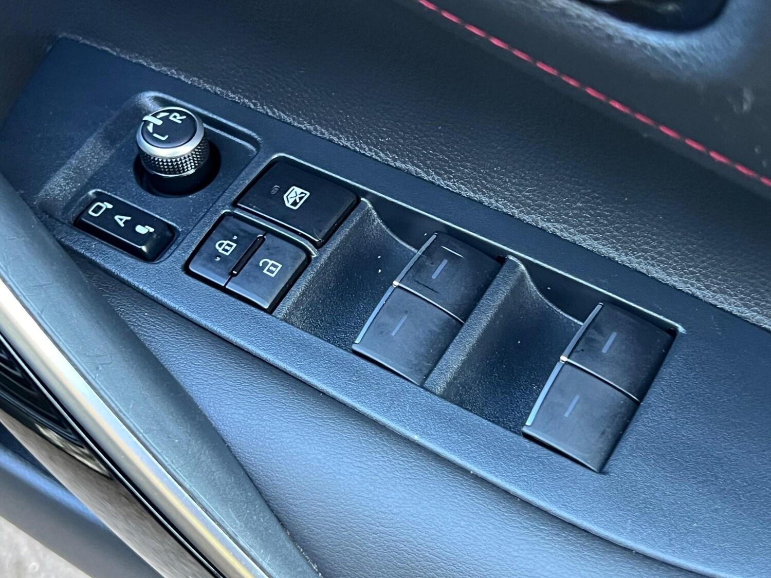 Used Toyota Corolla 2020 for sale - 76953941: Photo 40