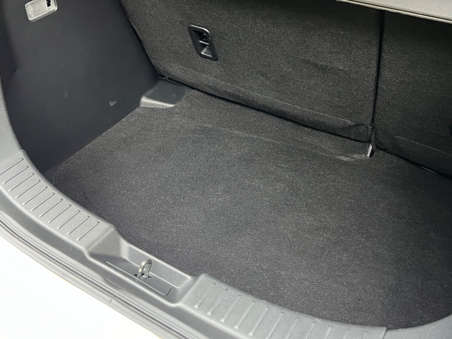 Used Mazda Mazda2 2016 for sale - 77427580: Photo 59