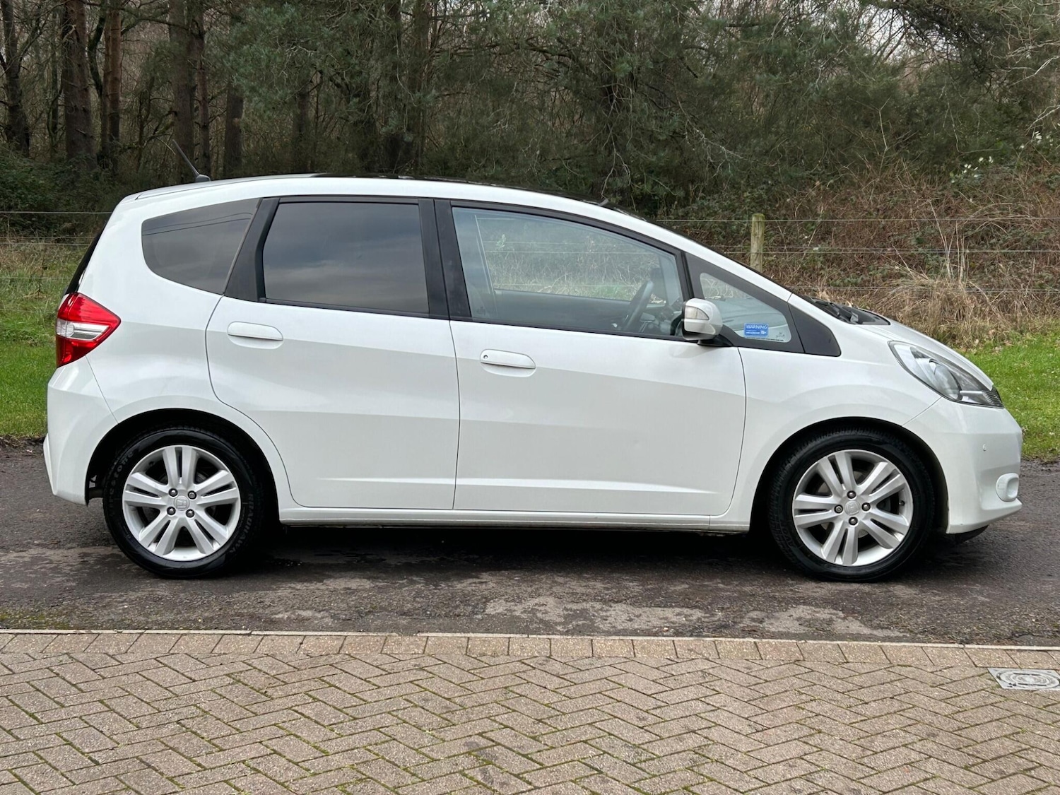 Used Honda Jazz 2014 for sale - 77427660: Photo 6