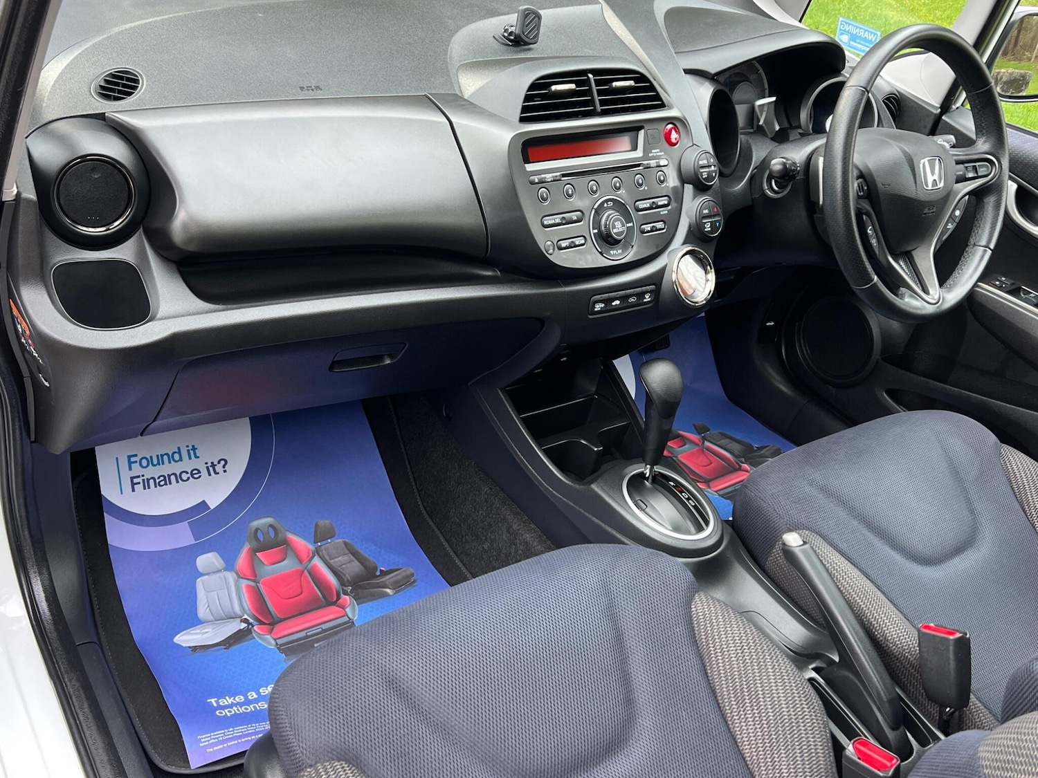 Used Honda Jazz 2014 for sale - 77427660: Photo 7