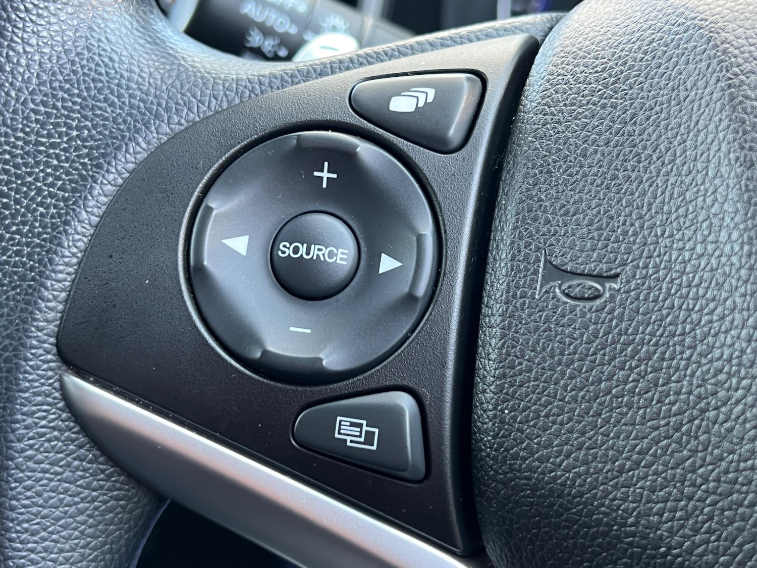 Used Honda Jazz 2016 for sale - 76953944: Photo 41