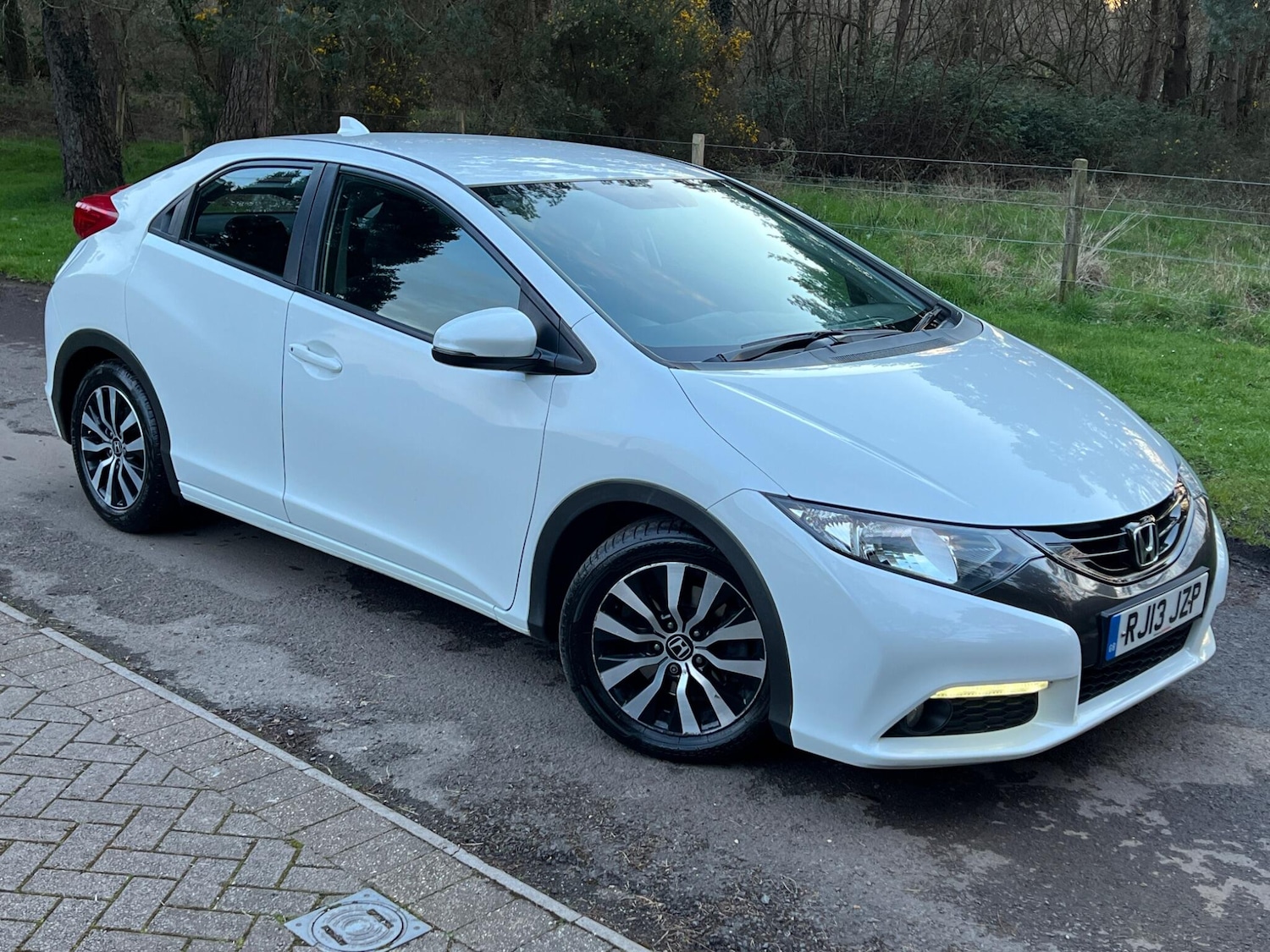 Used Honda Civic 2013 for sale - 77892999: Photo 16