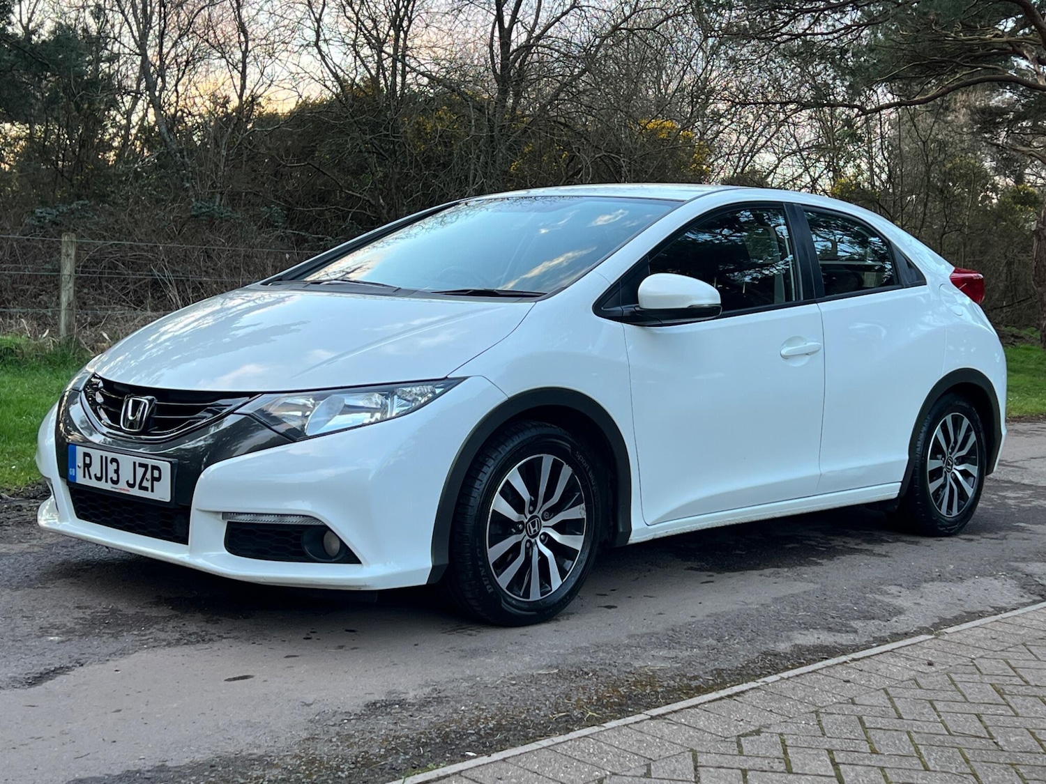 Used Honda Civic 2013 for sale - 77892999: Photo 47