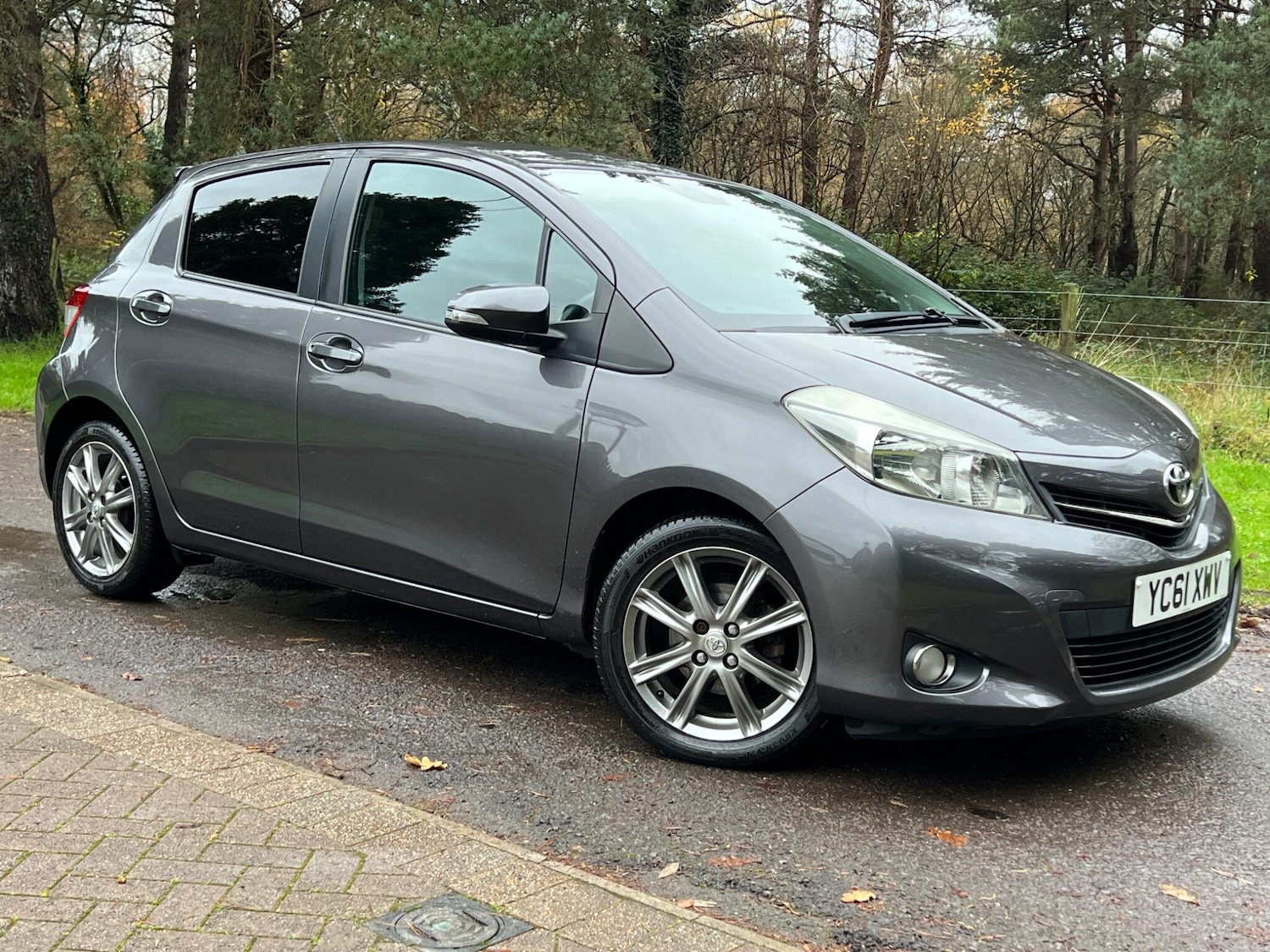 Used Toyota Yaris 2011 for sale - 76953392: Photo 15