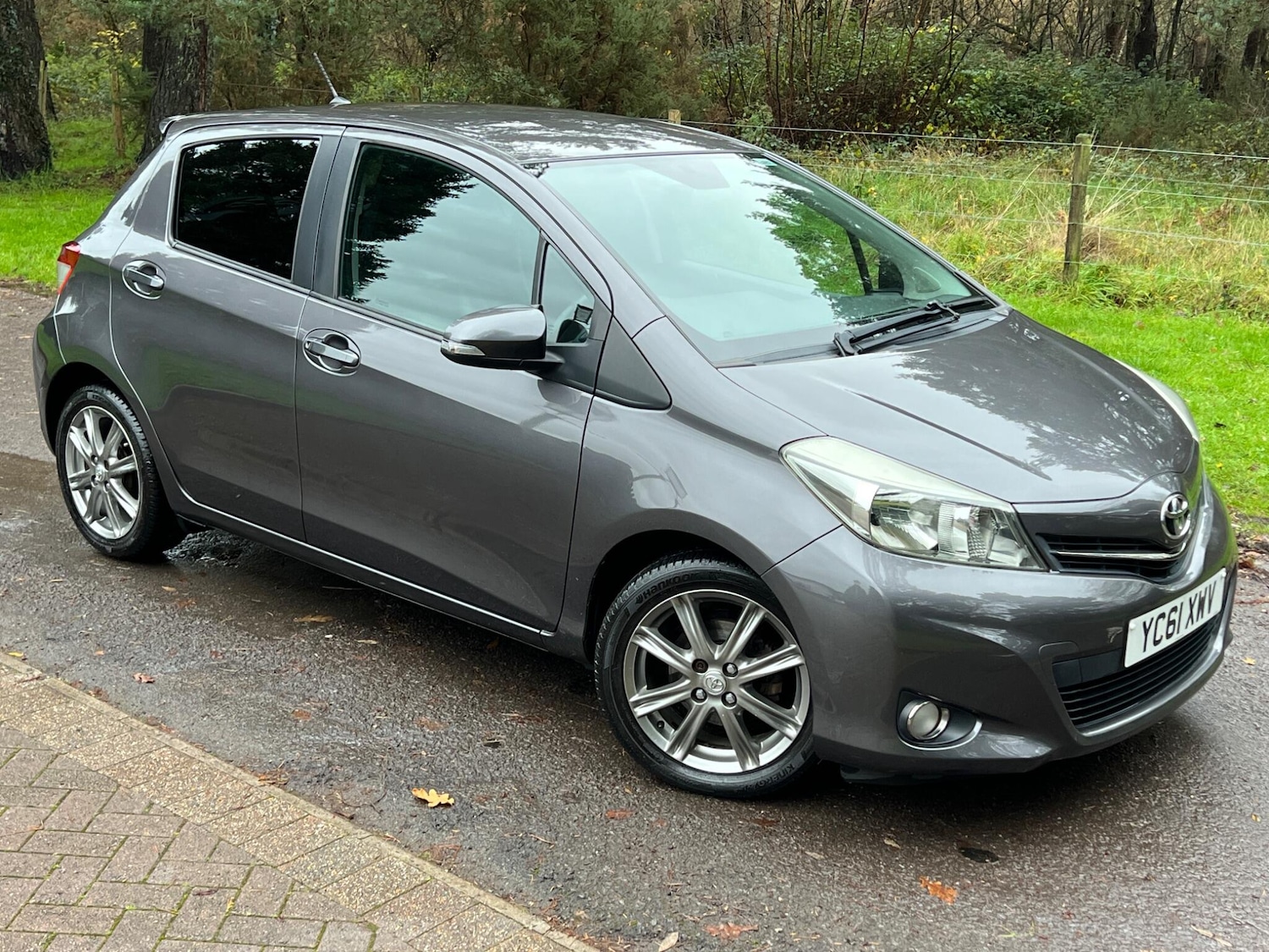 Used Toyota Yaris 2011 for sale - 76953392: Photo 16