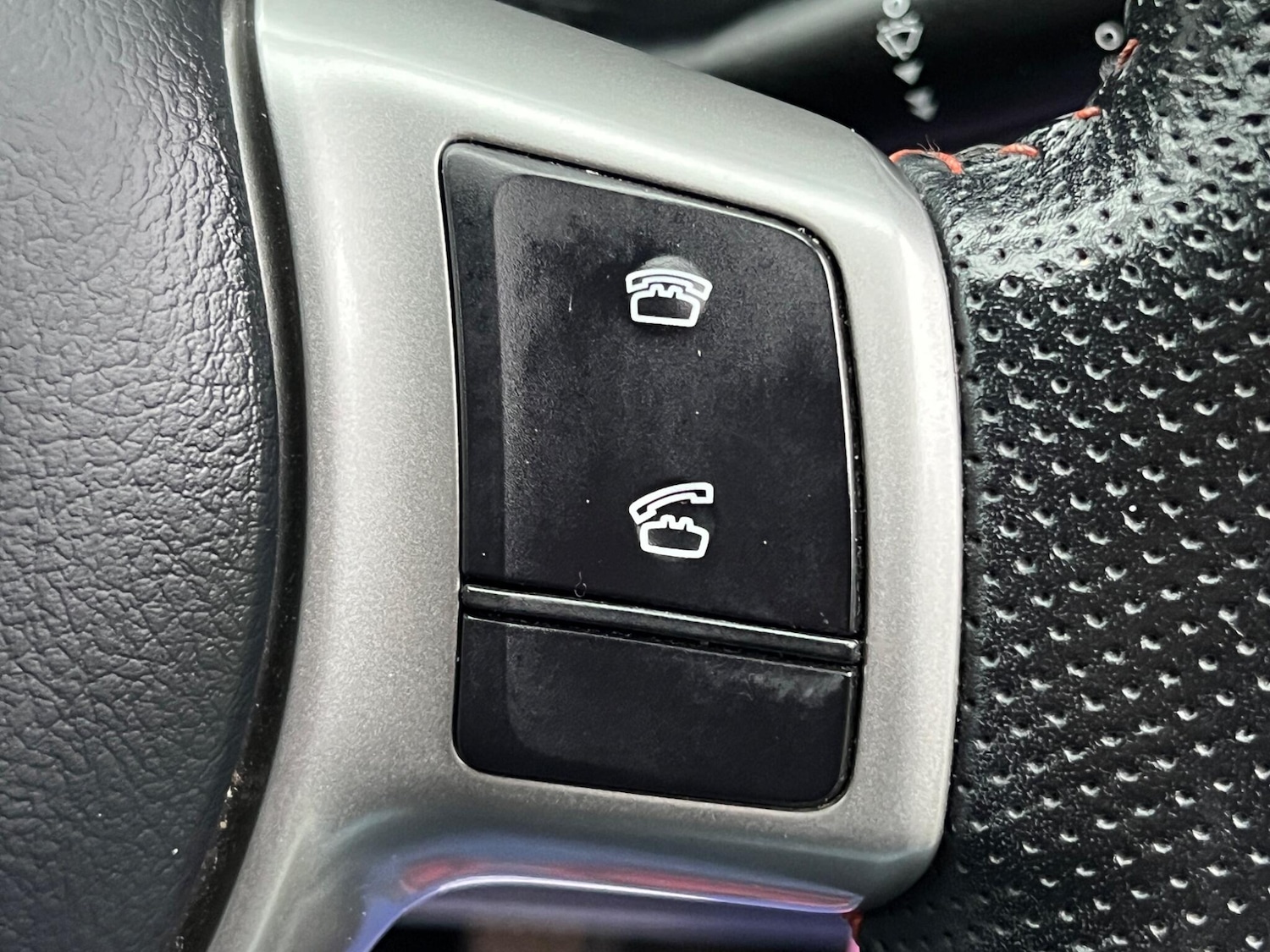 Used Toyota Yaris 2011 for sale - 76953392: Photo 26