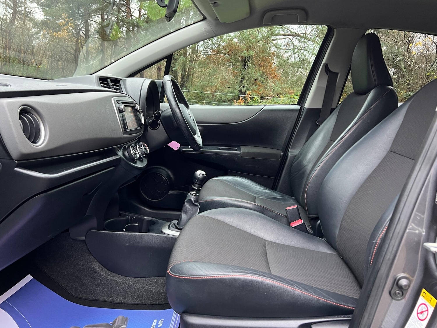 Used Toyota Yaris 2011 for sale - 76953392: Photo 41