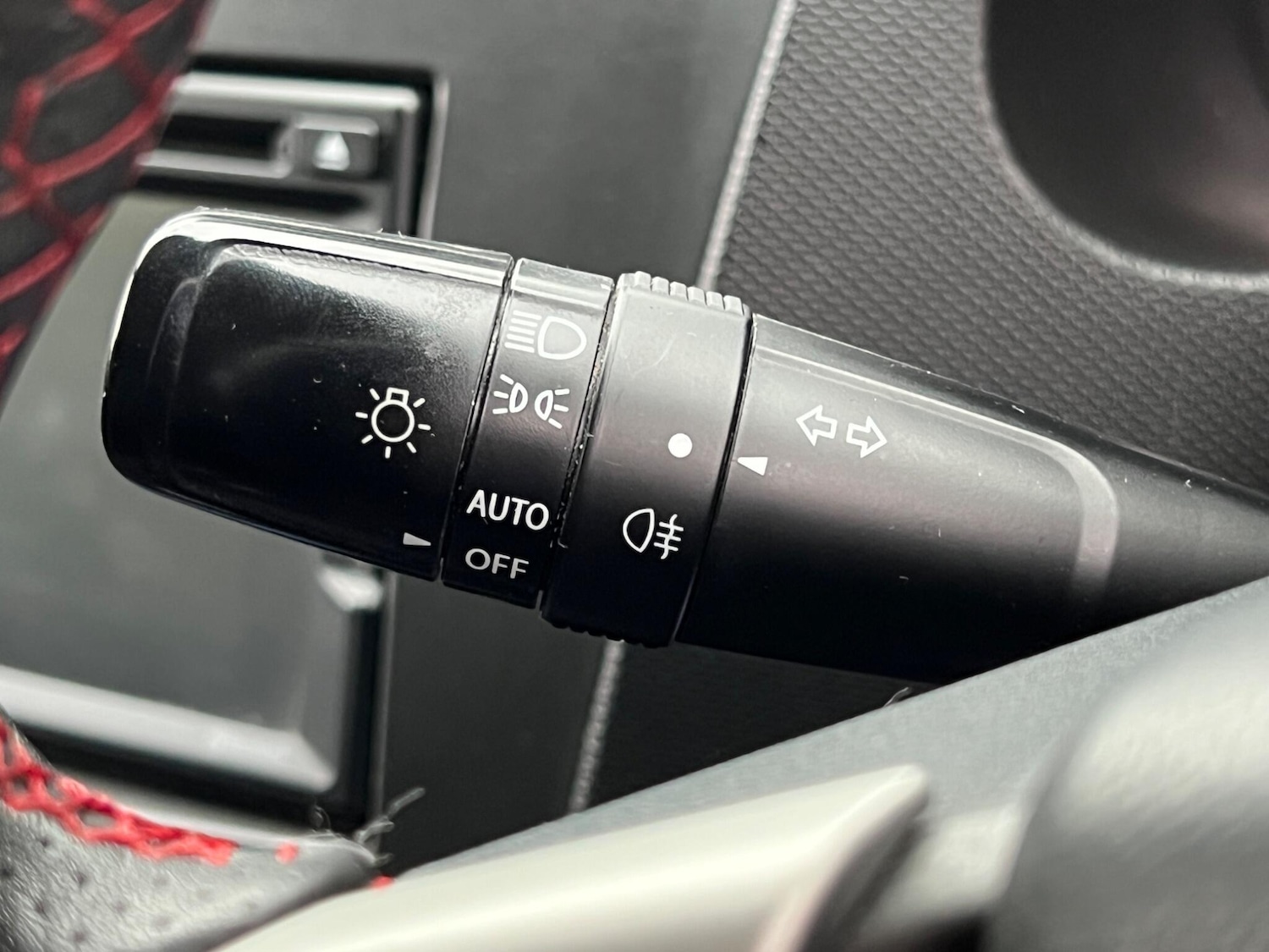 Used Suzuki Swift 2016 for sale - 76953912: Photo 32