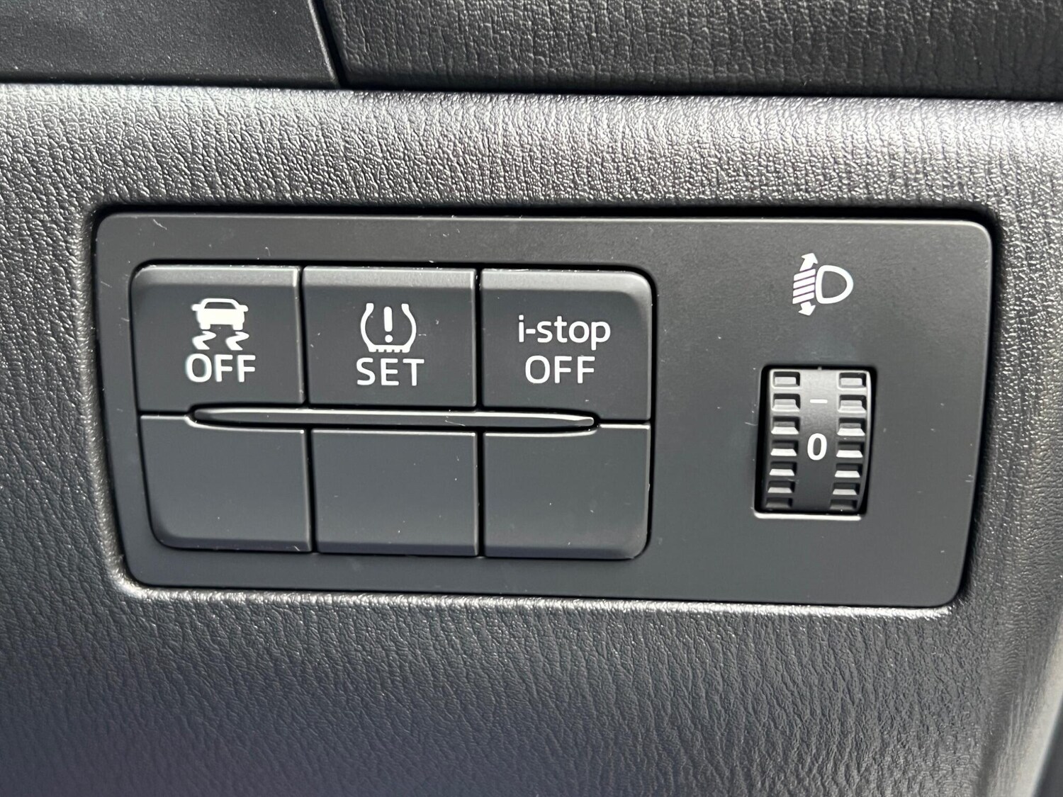 Used Mazda Mazda3 2015 for sale - 77427661: Photo 34