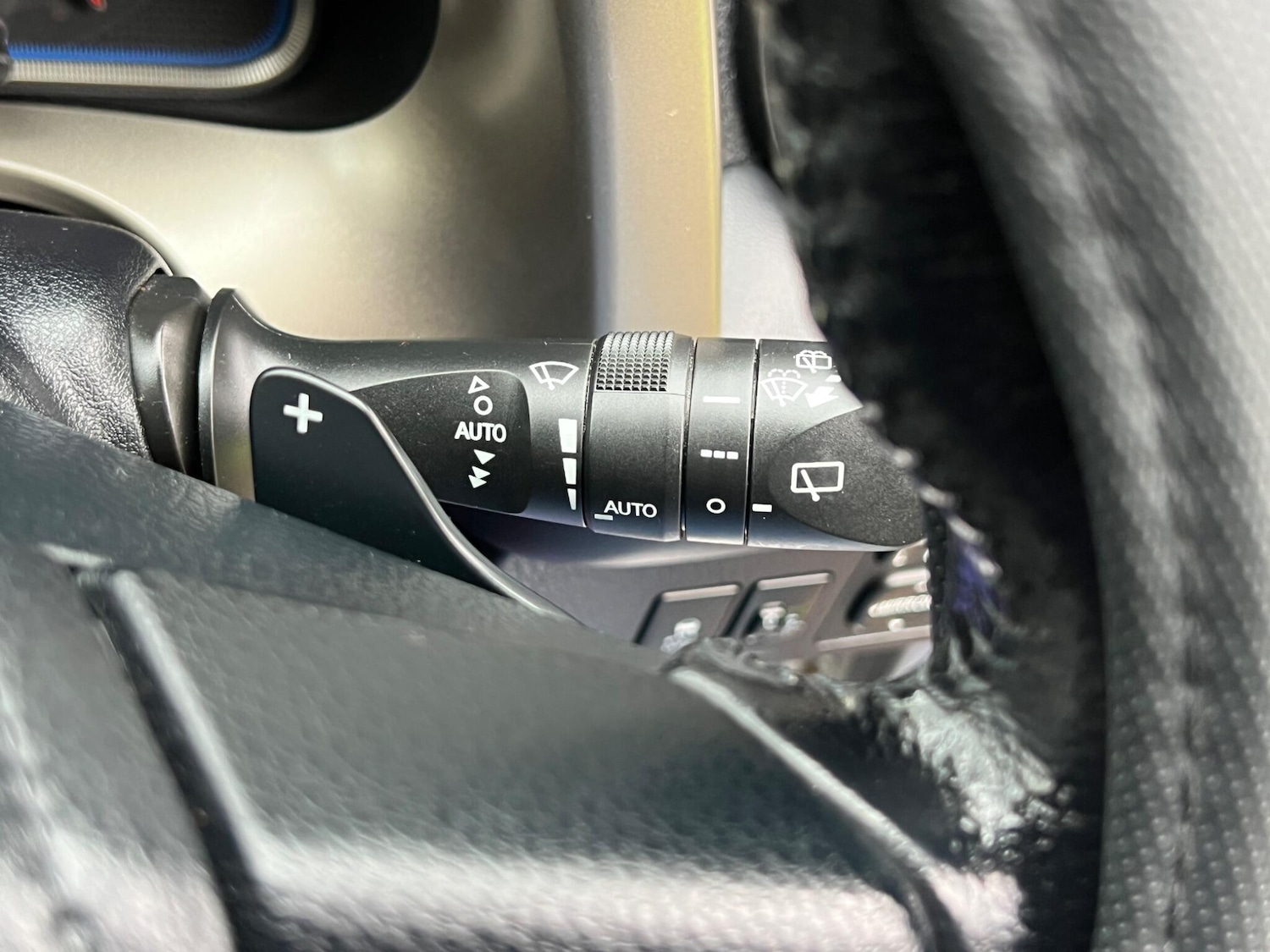 Used Toyota RAV4 2013 for sale - 77633239: Photo 30