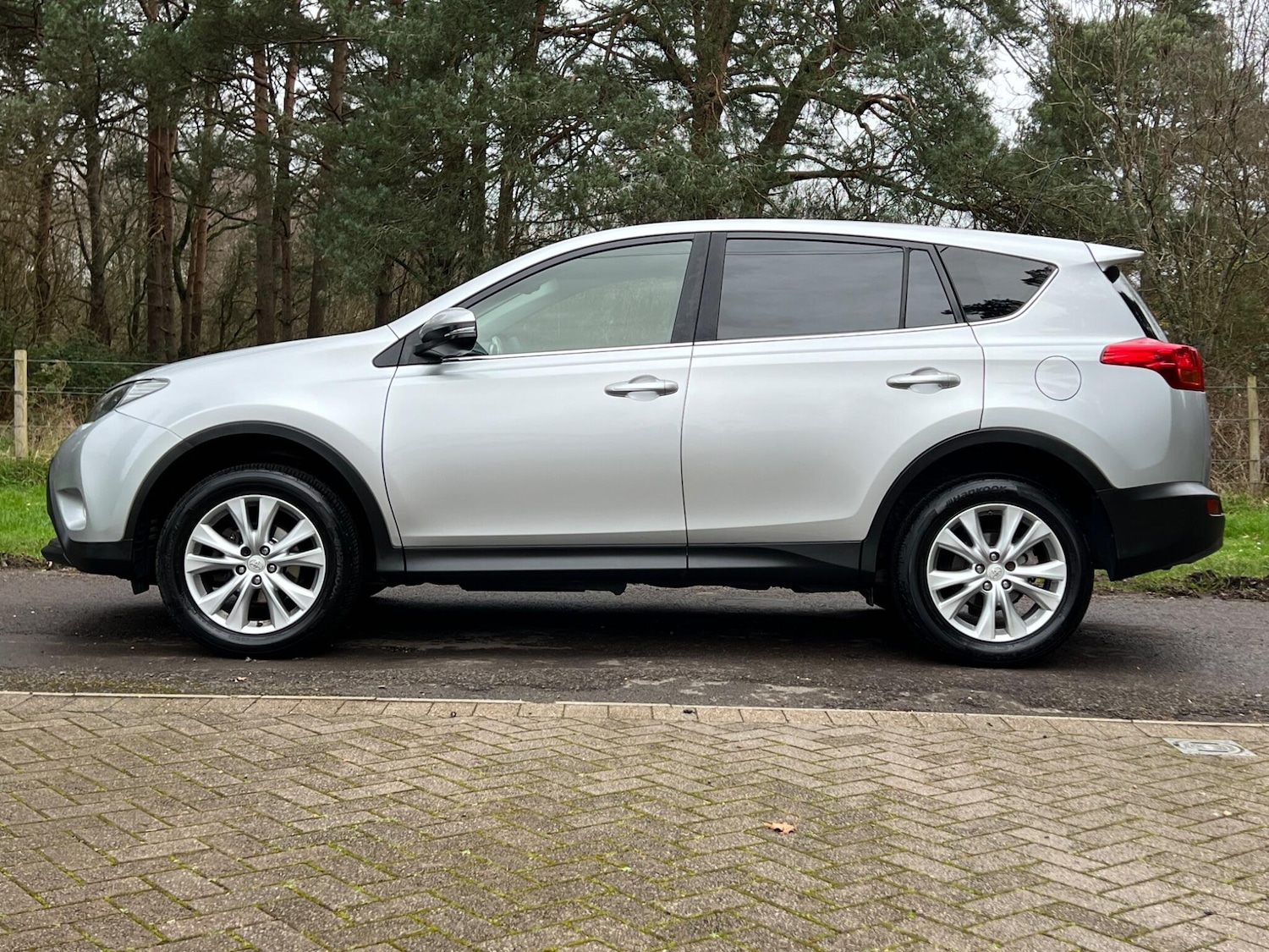 Used Toyota RAV4 2013 for sale - 77633239: Photo 54