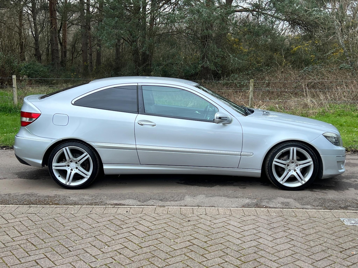 Used Mercedes-Benz CLC Class 2010 for sale - 77926059: Photo 19