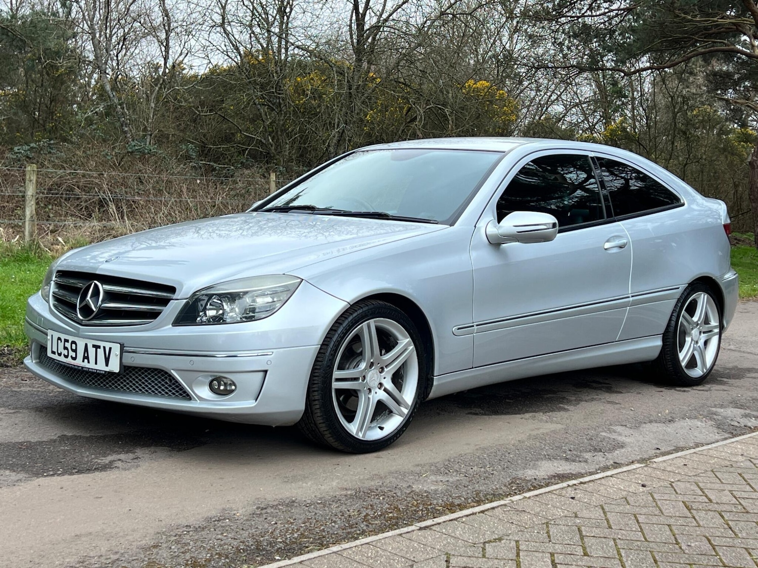 Used Mercedes-Benz CLC Class 2010 for sale - 77926059: Photo 40