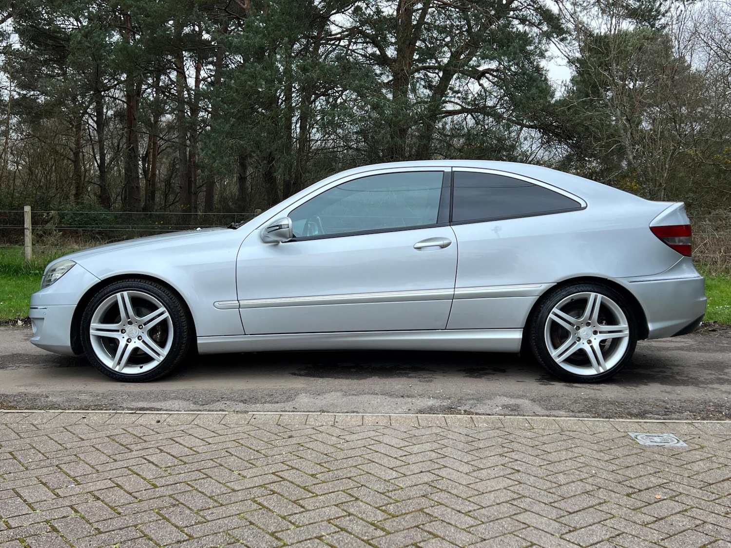 Used Mercedes-Benz CLC Class 2010 for sale - 77926059: Photo 44