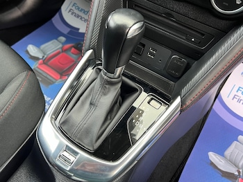 Used Mazda Mazda2 2017 for sale - 77427700: Photo