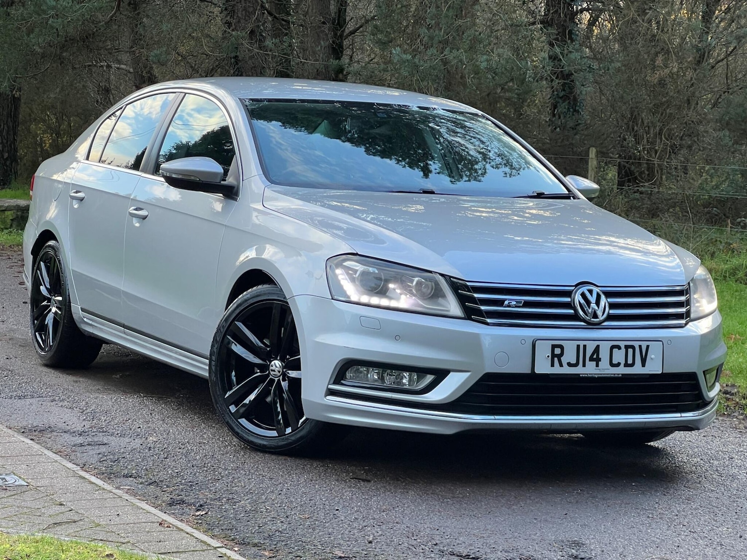 Used Volkswagen Passat 2014 for sale - 77091118: Photo 14