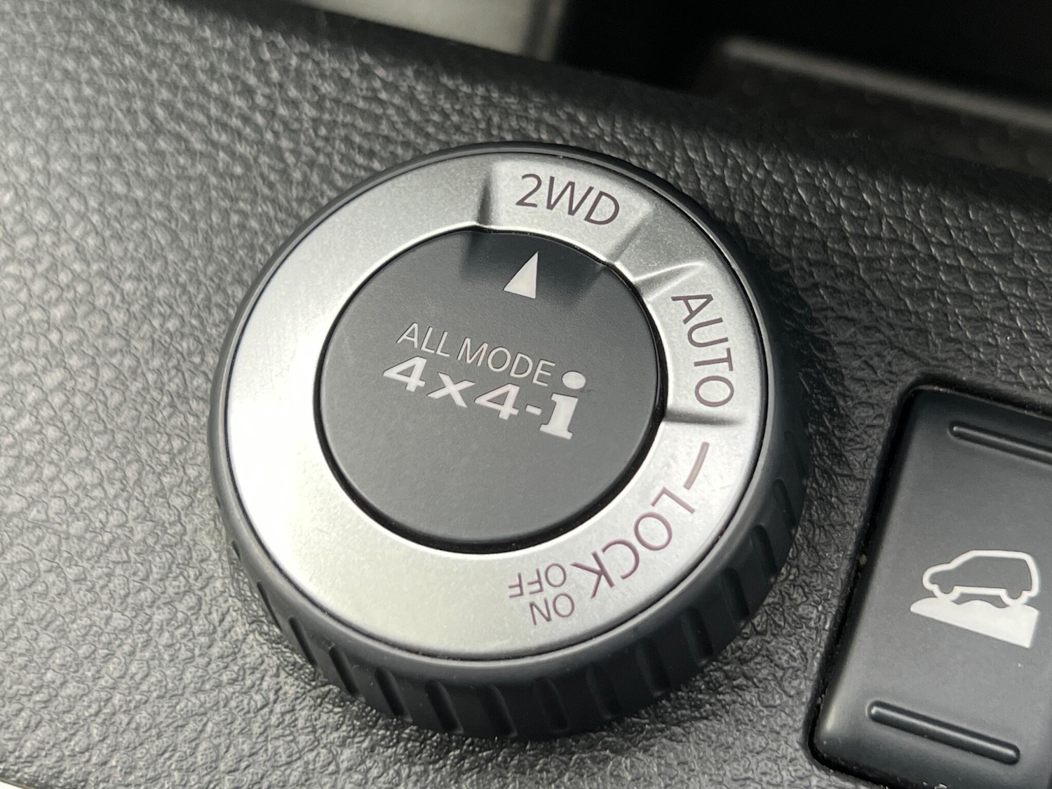 Used Nissan X-Trail 2012 for sale - 77427676: Photo 19