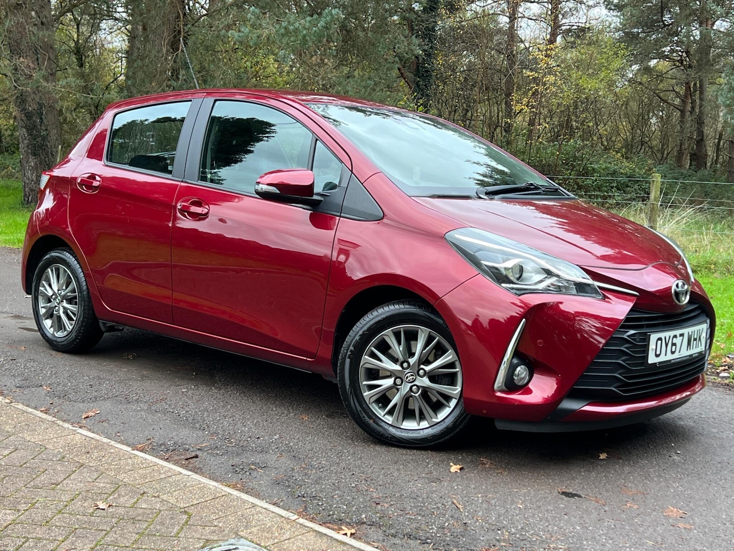 Used Toyota Yaris 2017 for sale - 76952382: Photo 15