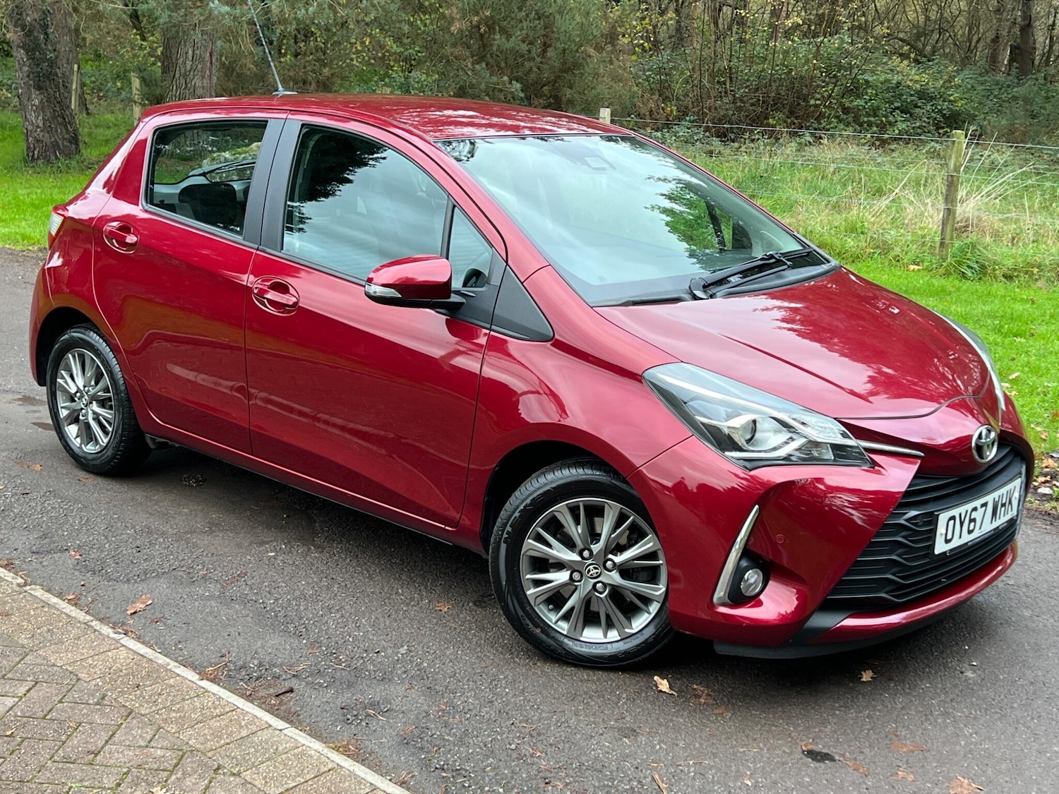 Used Toyota Yaris 2017 for sale - 76952382: Photo 16
