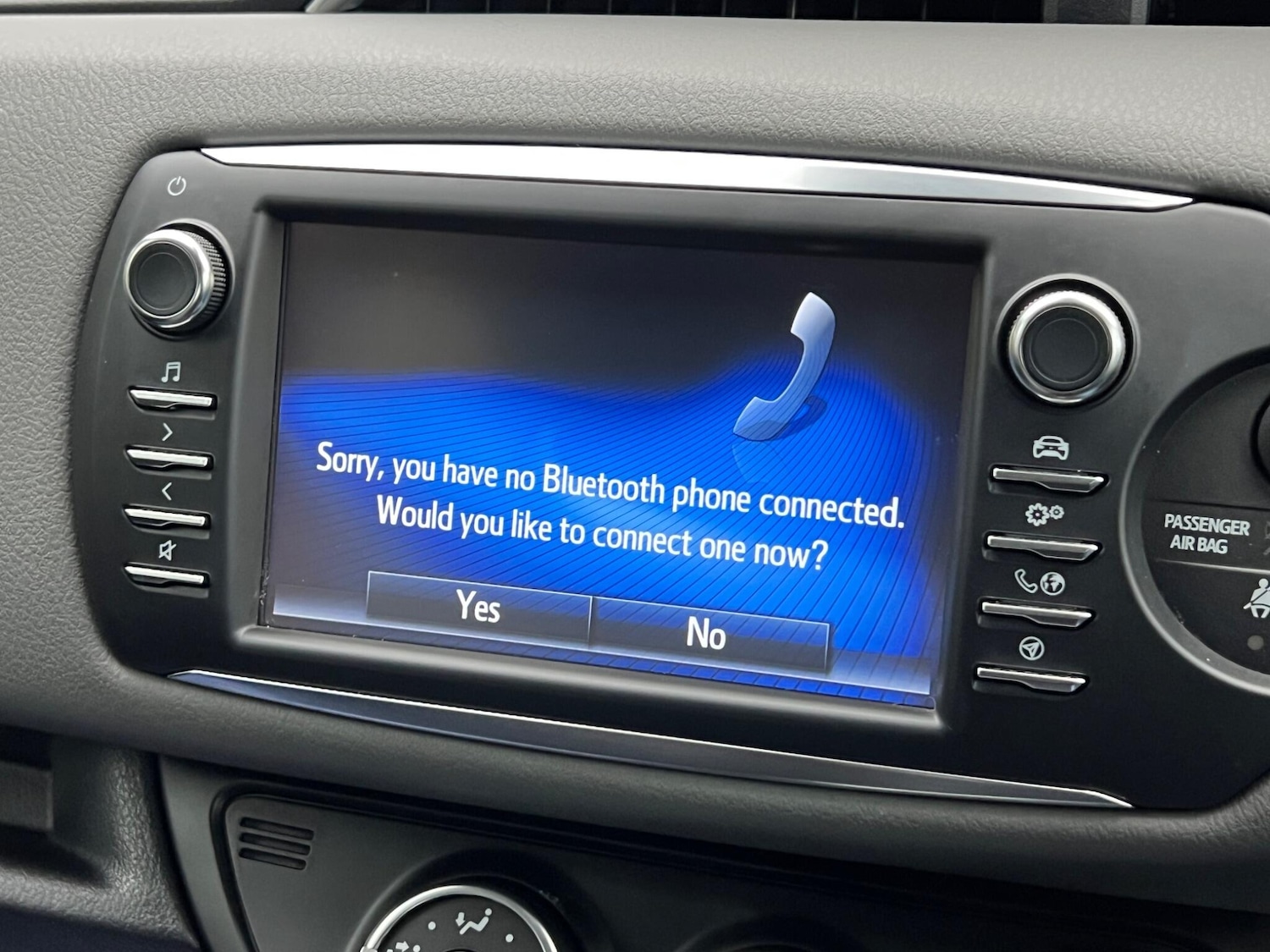 Used Toyota Yaris 2017 for sale - 76952382: Photo 22