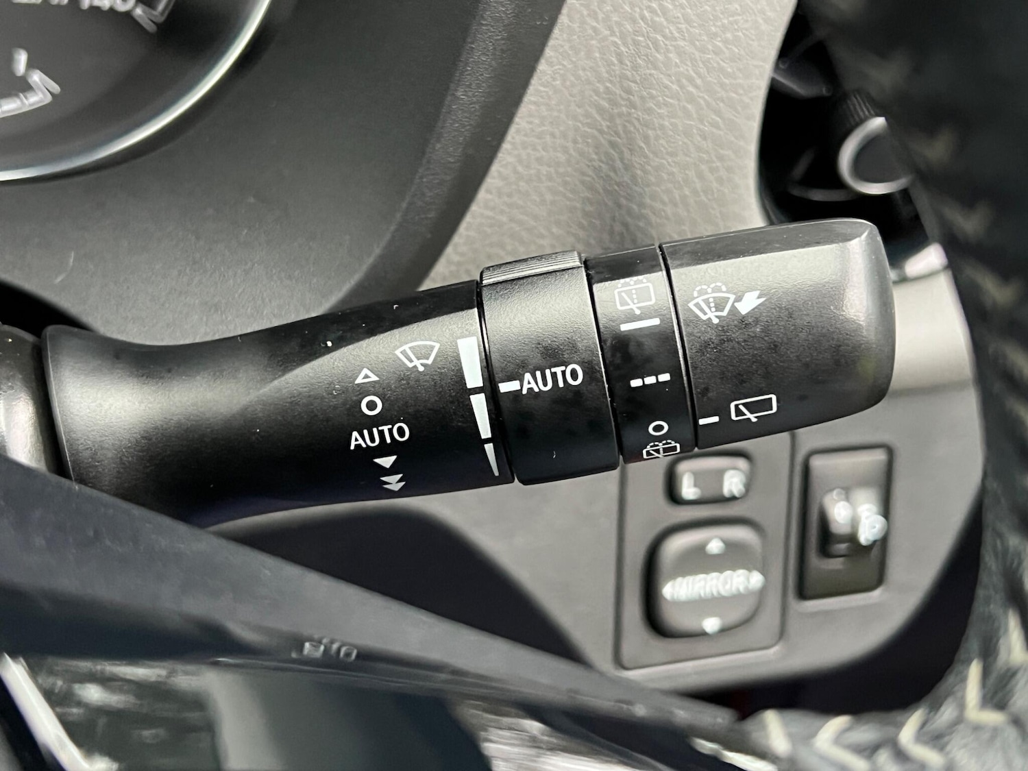 Used Toyota Yaris 2017 for sale - 76952382: Photo 26