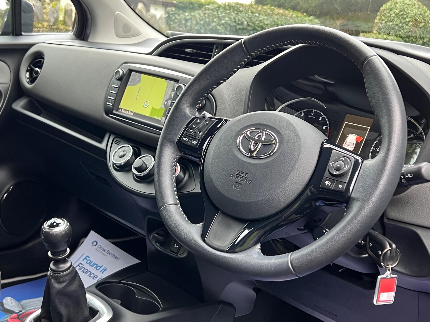 Used Toyota Yaris 2017 for sale - 76952382: Photo 36