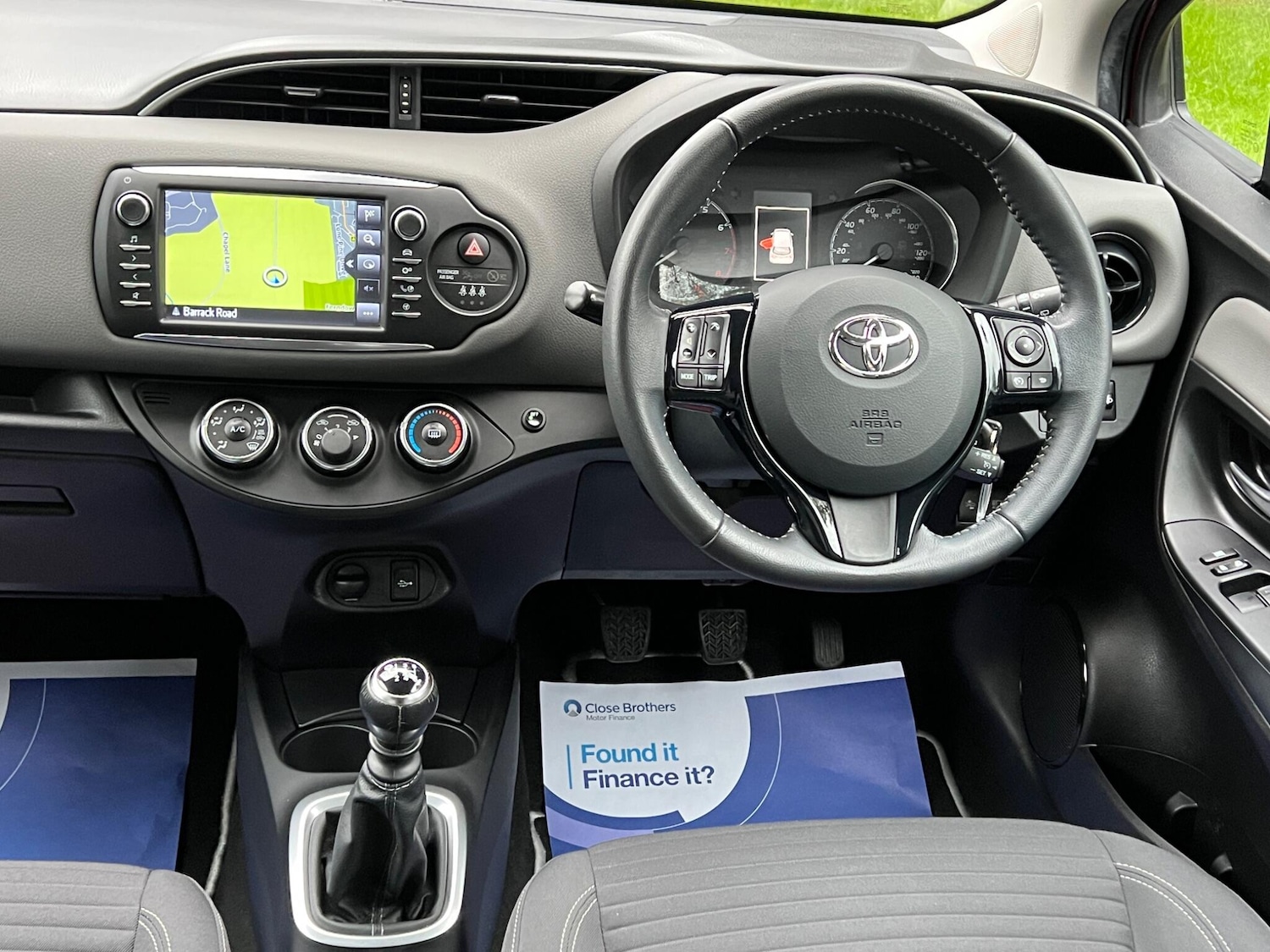 Used Toyota Yaris 2017 for sale - 76952382: Photo 39