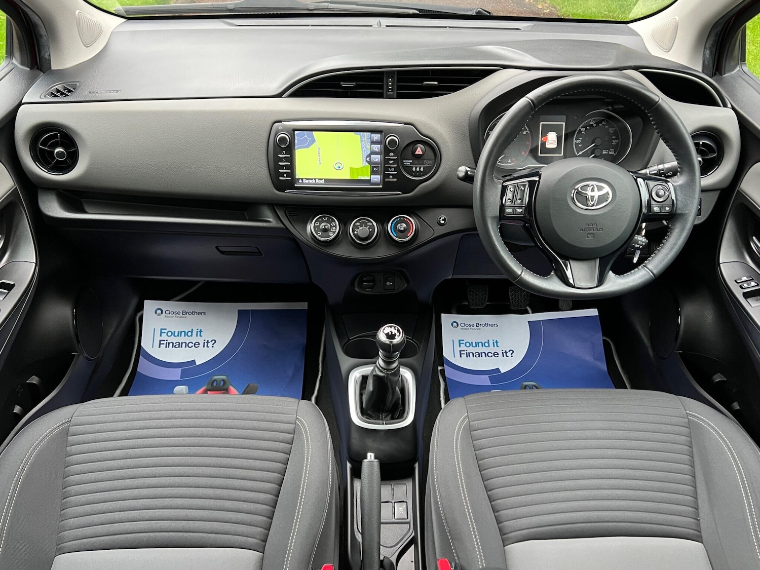 Used Toyota Yaris 2017 for sale - 76952382: Photo 40